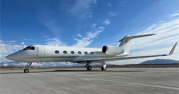 Gulfstream IV - image 1