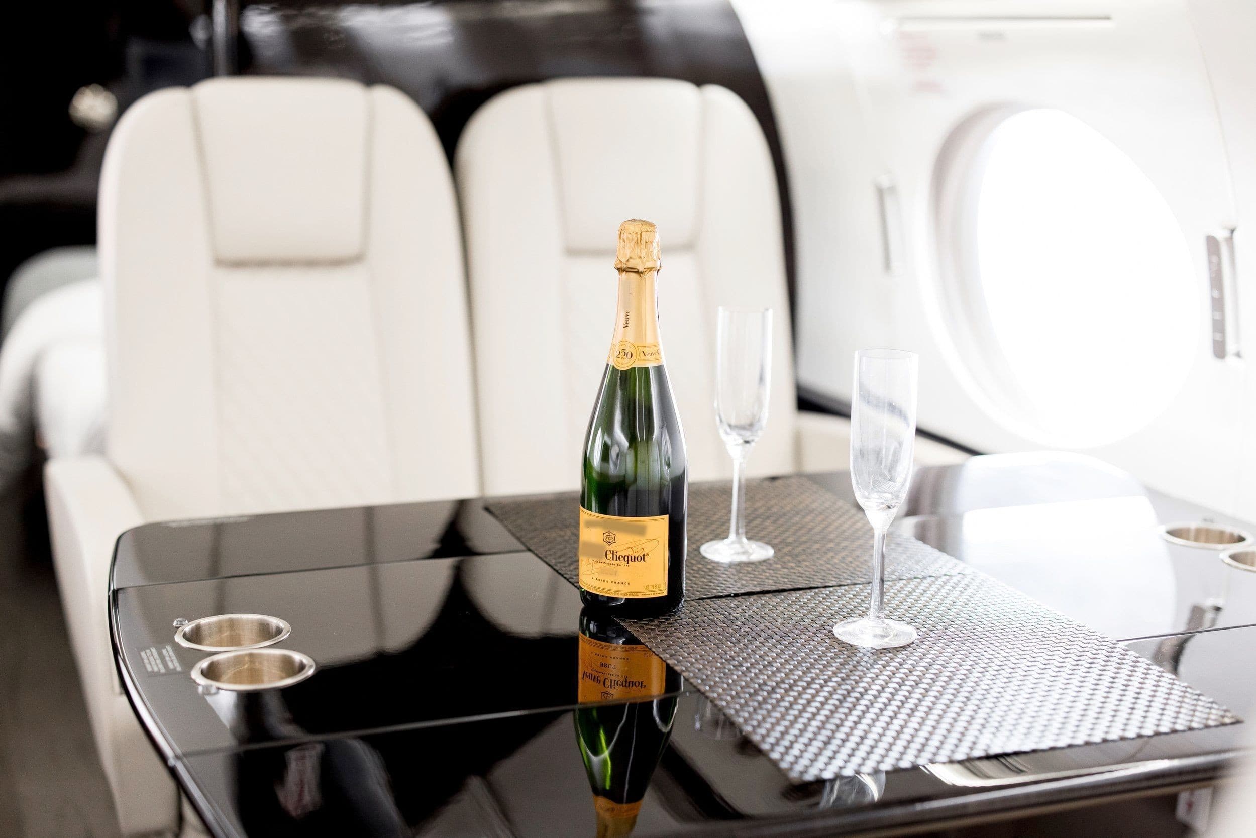 Gulfstream IV - image 5