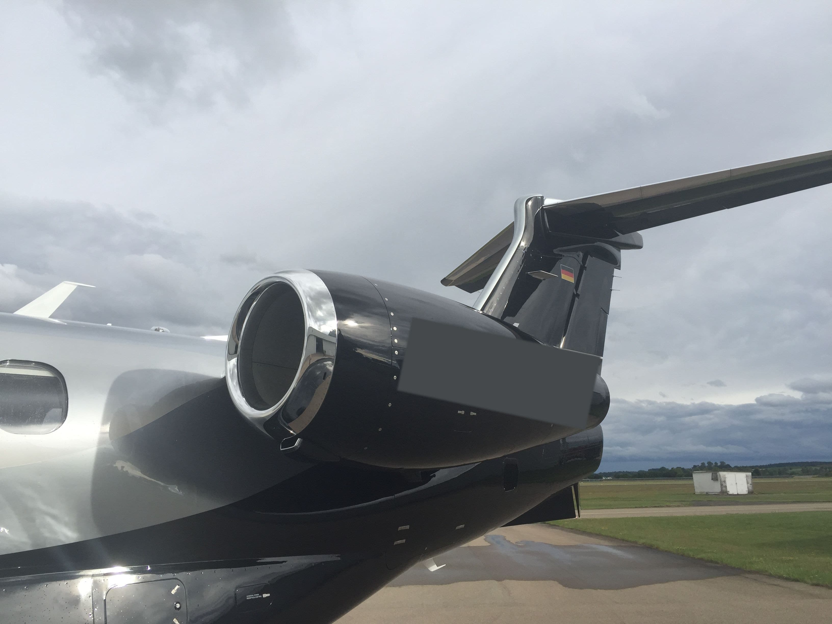Embraer Phenom 300 - image 5