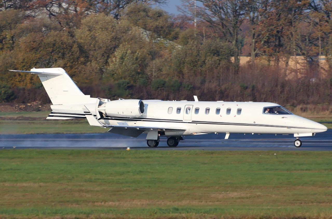 Bombardier Learjet 45XR - image 1