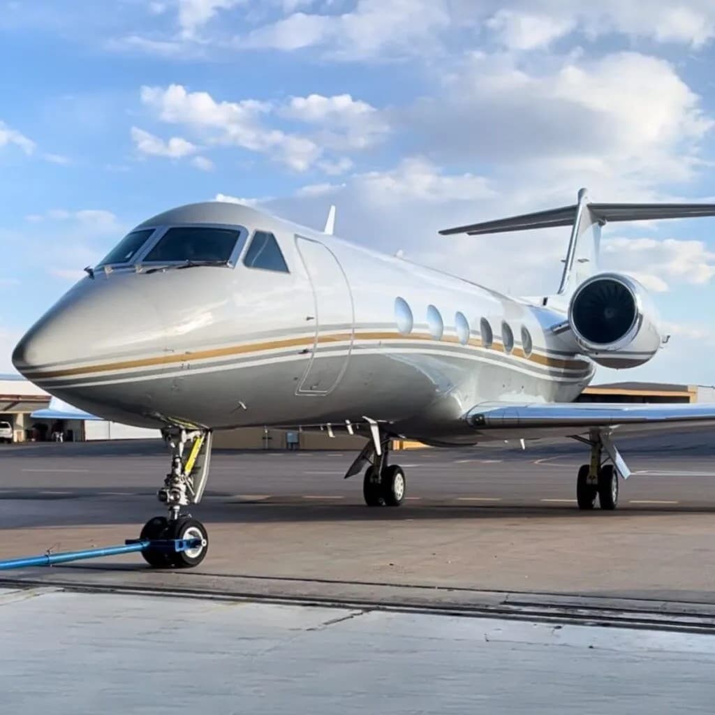 Gulfstream IV - image 9