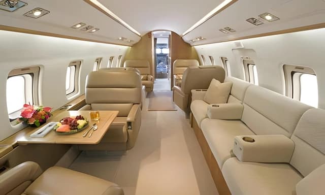 Bombardier Challenger 601-3A - image 3