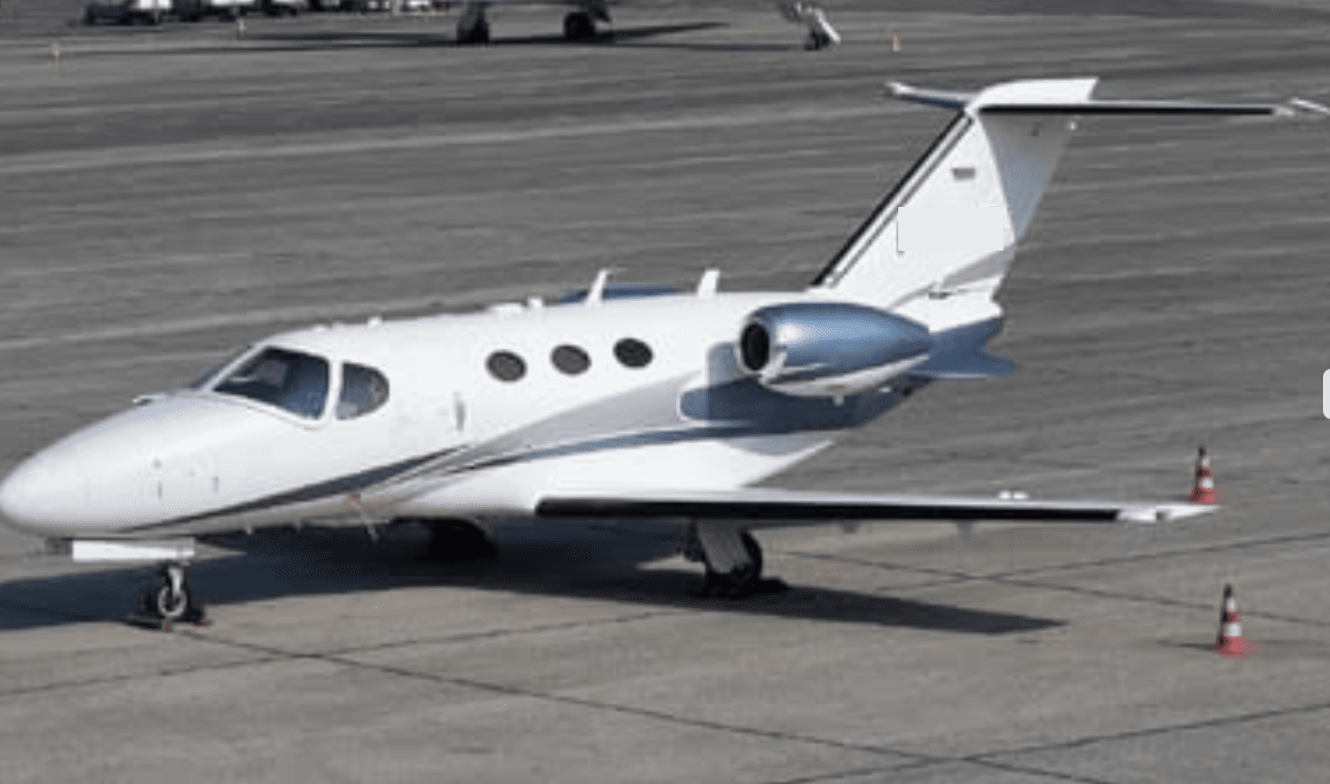 Cessna Citation Mustang - image 1